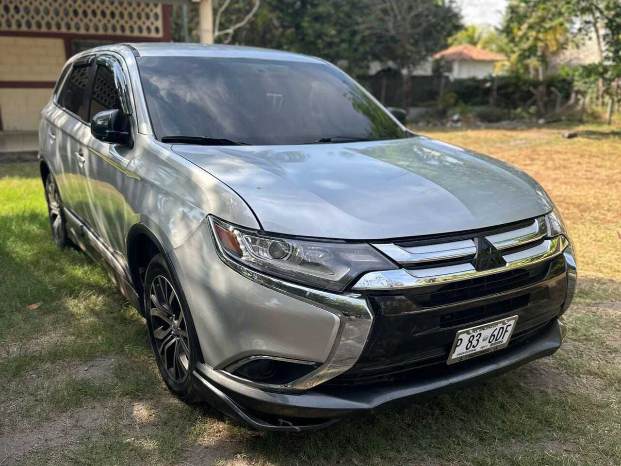 Auto de alquiler